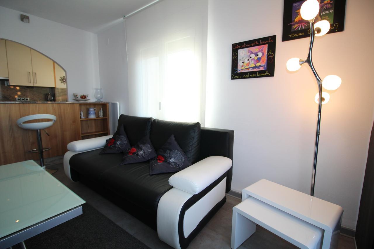 Ferienwohnung Fonda 24 Roses Exterior foto